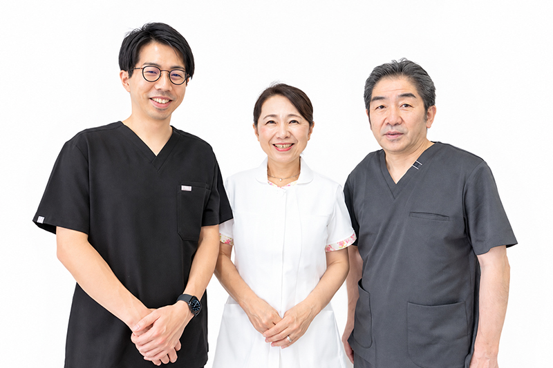 くわの医院の医師たち